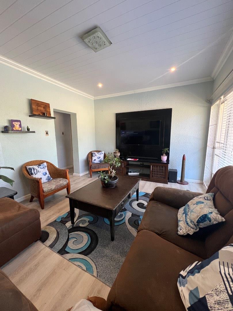 2 Bedroom Property for Sale in Silver Oaks Western Cape